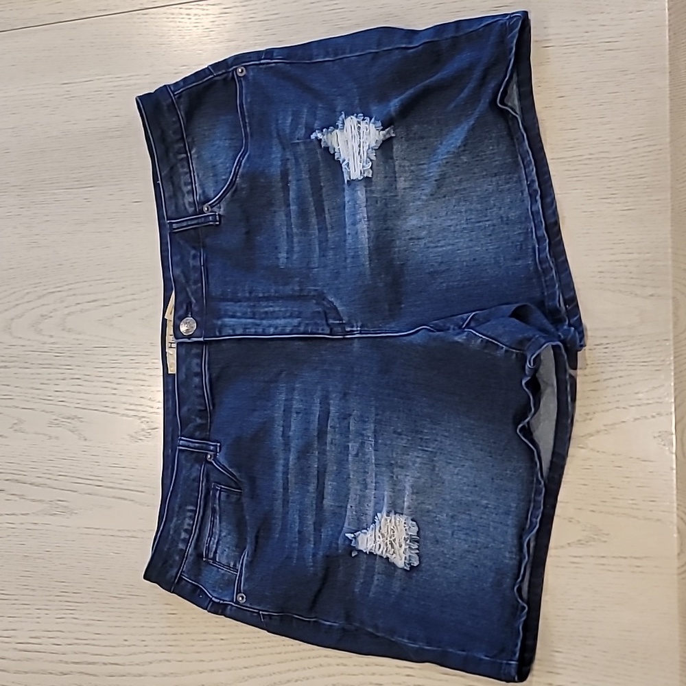 Hybrid and Company Jean Shorts